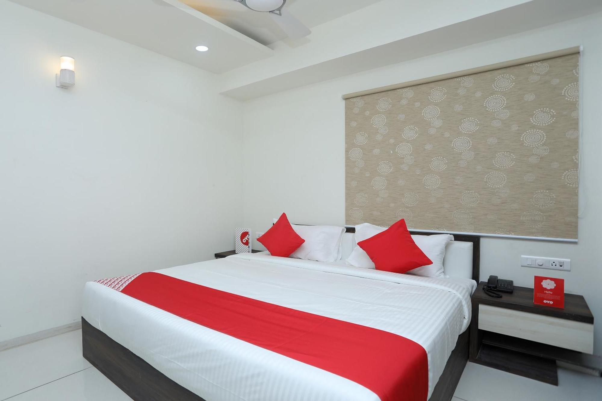 Super Hotel O Taste Of Temple Bhopal Eksteriør billede