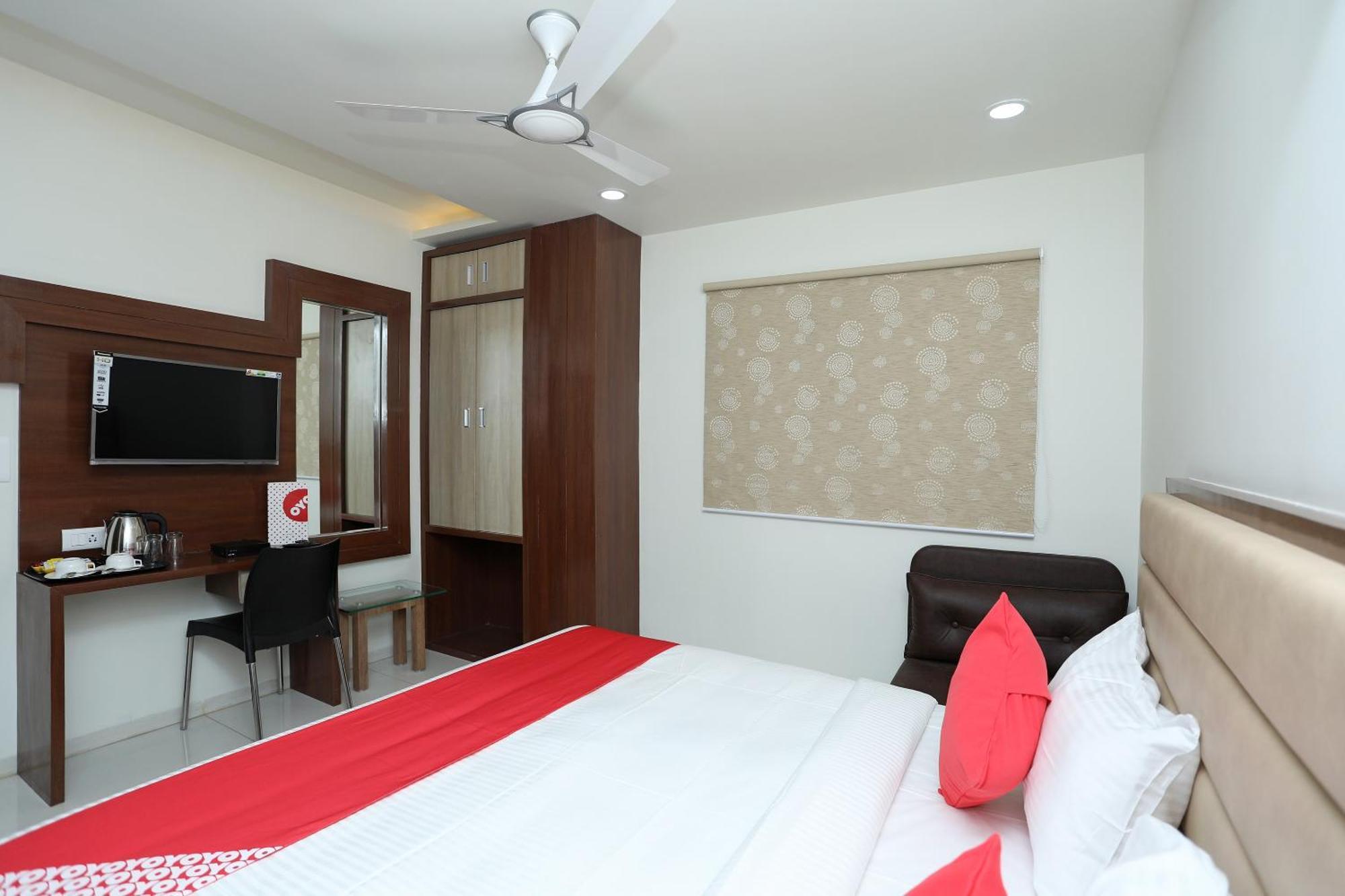 Super Hotel O Taste Of Temple Bhopal Eksteriør billede