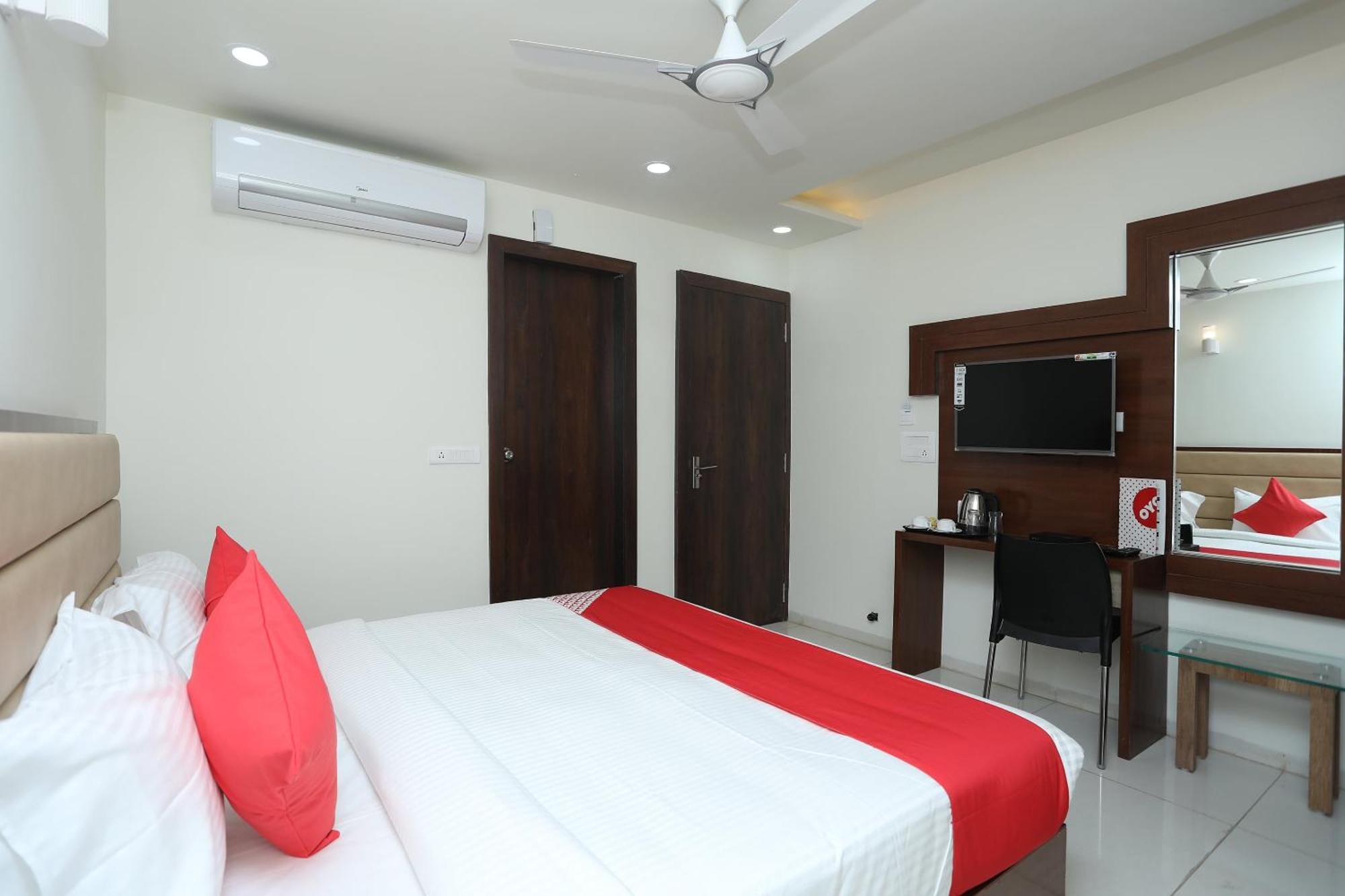 Super Hotel O Taste Of Temple Bhopal Eksteriør billede