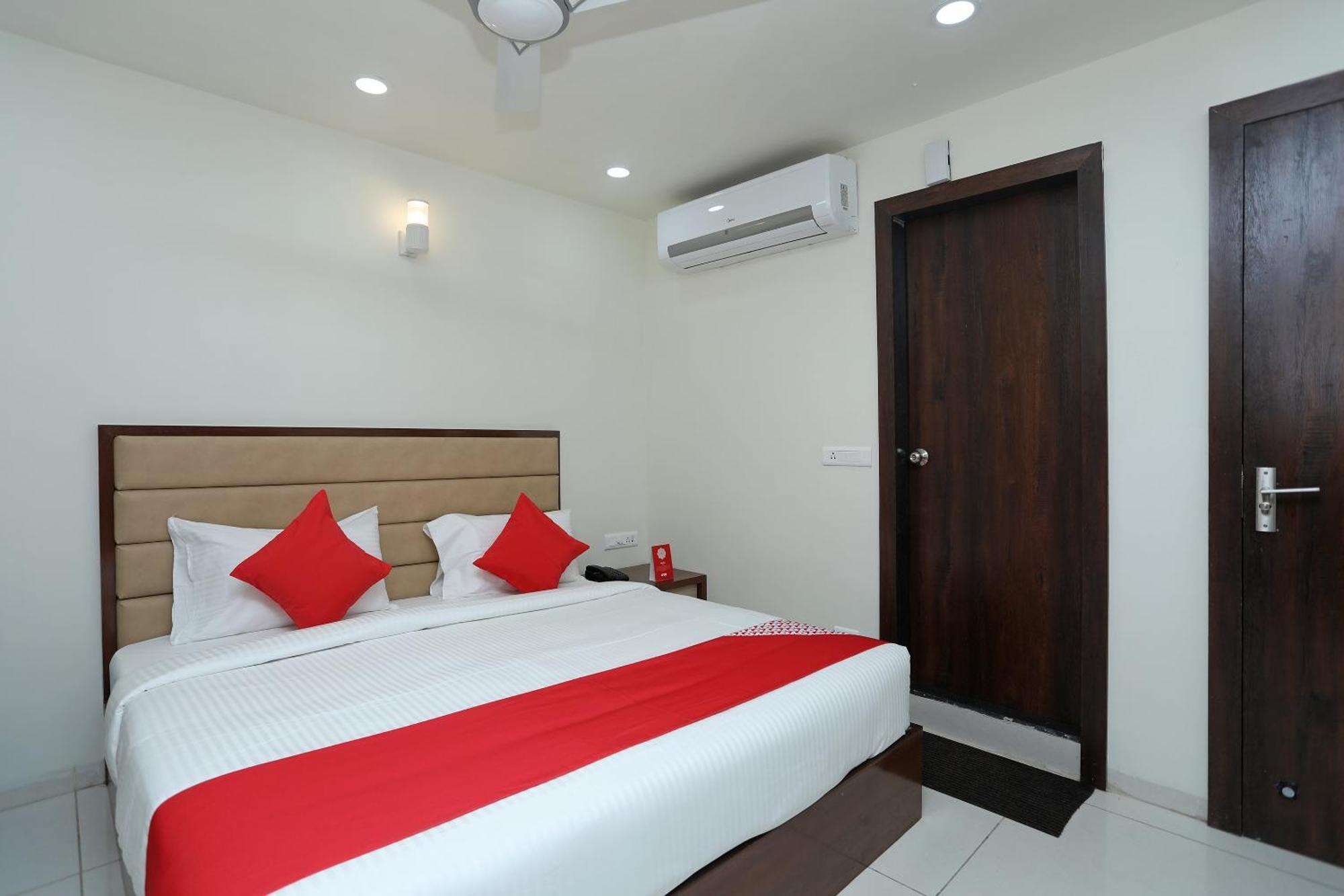 Super Hotel O Taste Of Temple Bhopal Eksteriør billede